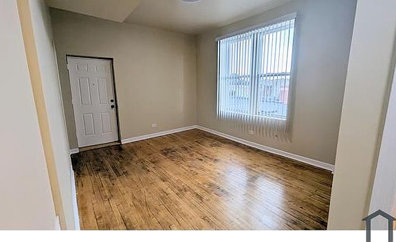 3rd image of 1609 S Homan Ave #3R