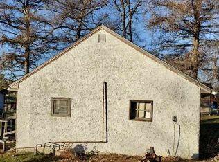901 4th St NW, Waverly, IA 50677