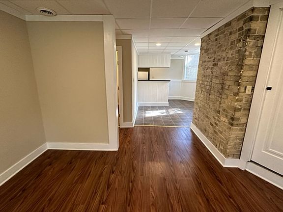 5th image of 1702 E Bradford Ave #2500