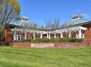 20708 Riptide Sq, Sterling, VA 20165