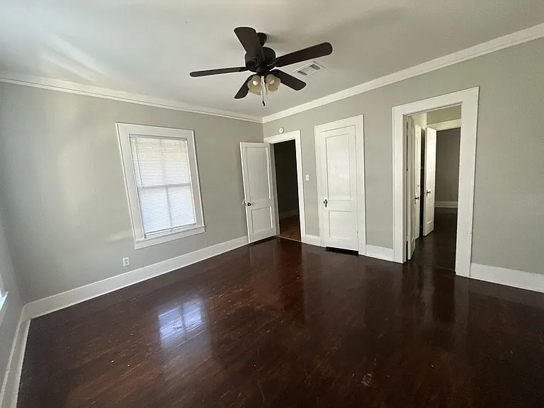 2216 Avenue O 1/2 — Photo 6