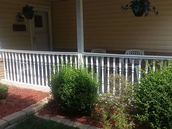 3rd image of 3719 Dewberry Dr