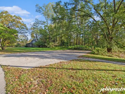 962 Buttrick Ave SE, Ada, MI, 49301