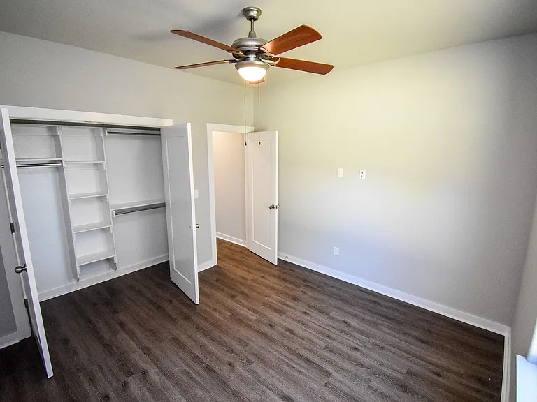 467 N Tacoma St — Photo 17