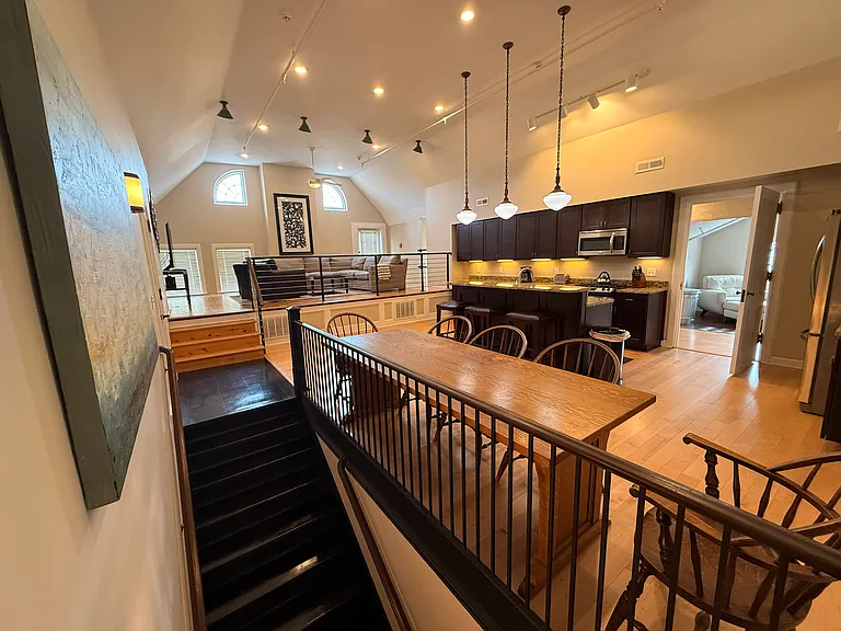 City Club Apartments — Photo 39