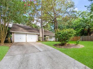 9 N Brook Pebble Ct, Spring, TX 77380