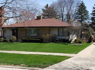 345 Spring Ave, Glen Ellyn, IL 60137