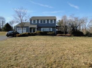12 Wells Rd, Flemington, NJ 08822