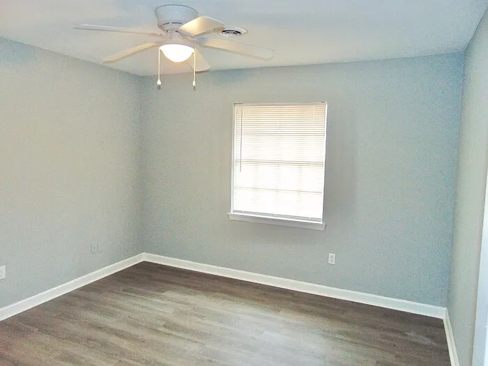 5958 Lake Trace Cir — Photo 10