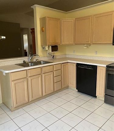 2nd image of 7670 SW 82nd St