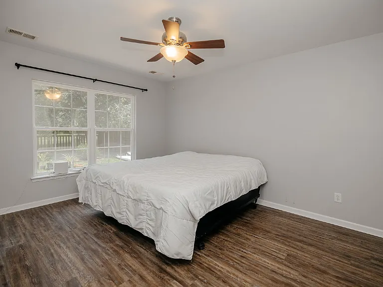 262 Island Green Rd — Photo 3
