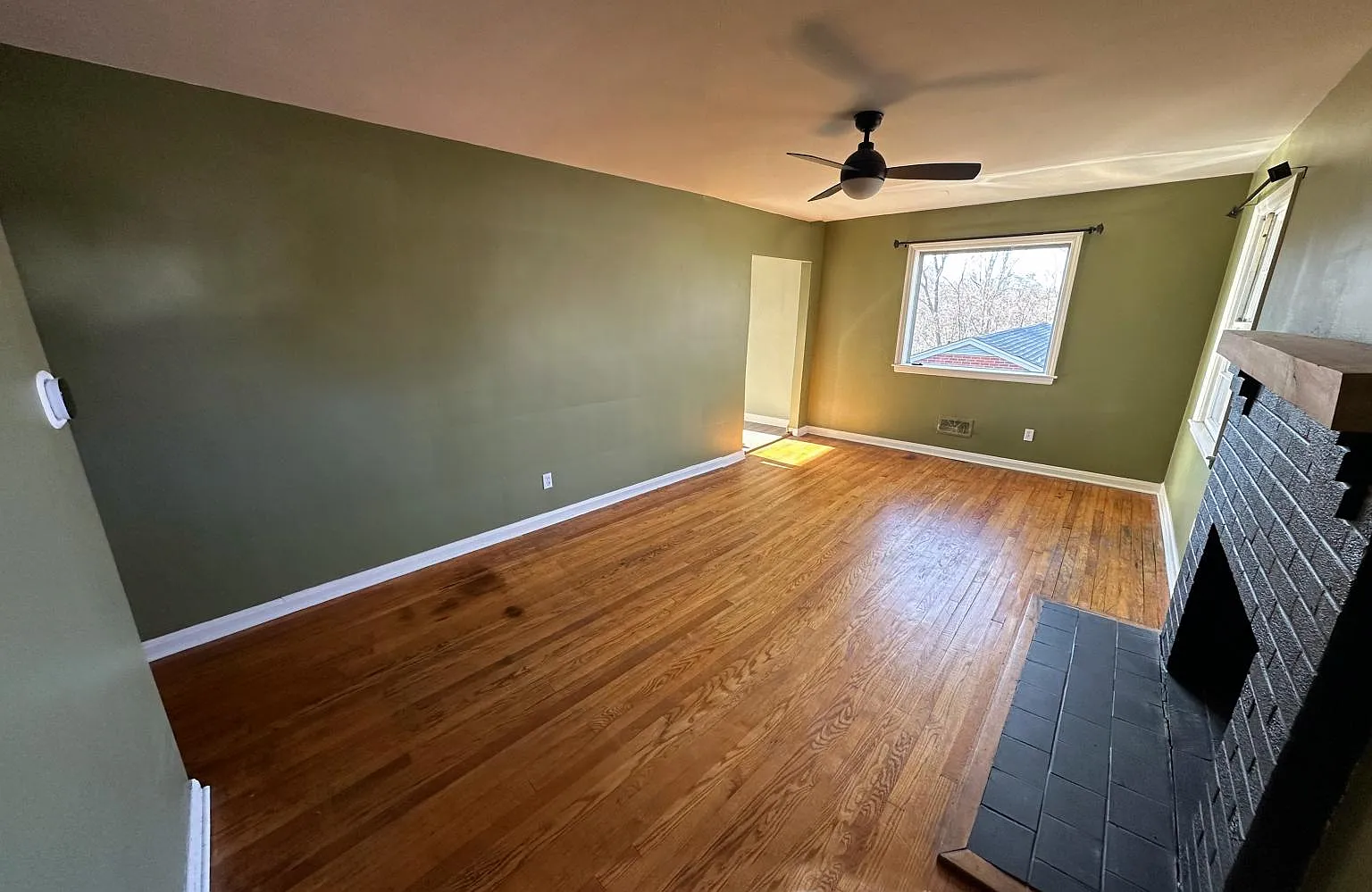3 bed, 1400 sqft, $1,700 — Photo 4