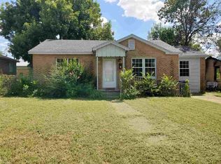 210 E Hackberry Ave, Duncan, OK 73533