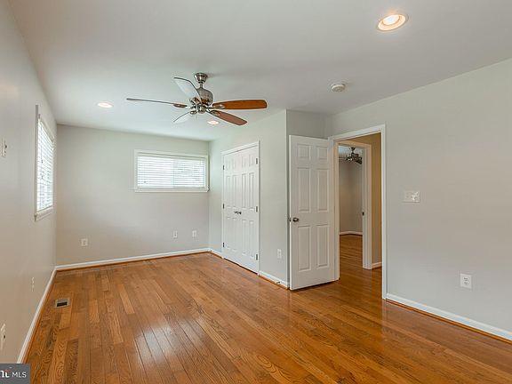 5th image of 1631 Carter Ln