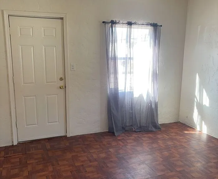 204 W Kelso St #2 — Photo 3