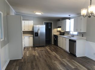 93 Neighbor Ln, Four Oaks, NC 27524