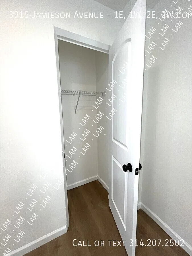 2 Bed 1 Bath Fully Renovated Apartments Available — Photo 4