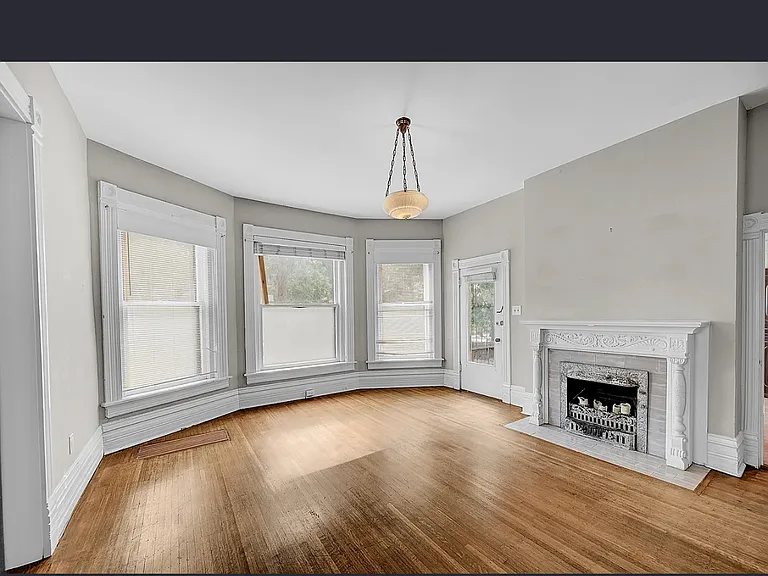 2125 E 13th Ave — Photo 35