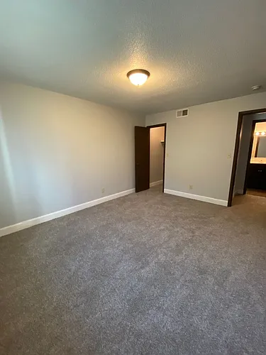 Taylor's Place Apartments Photo 1