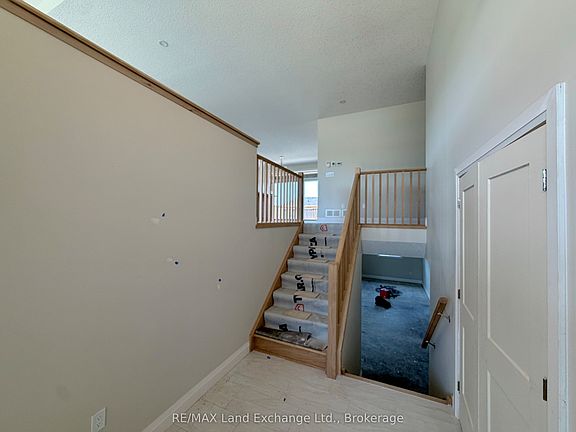 3rd image of 282 Ridge St