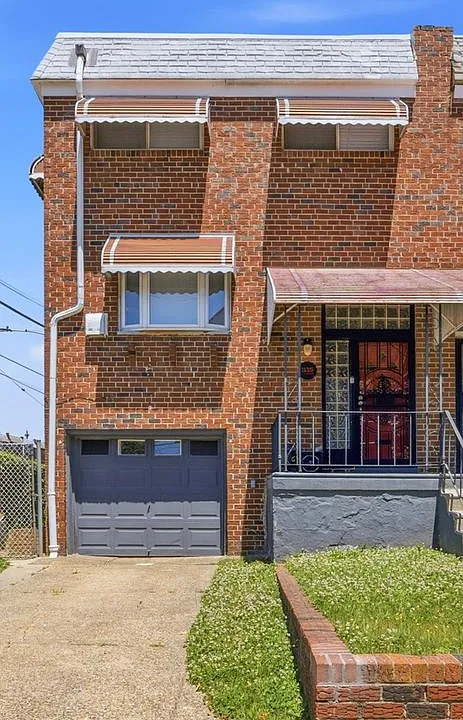 1135 W Thompson St
