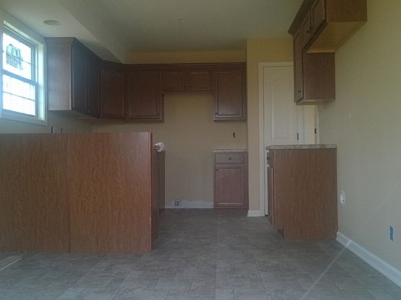 2nd image of 1035 Reagan Ct