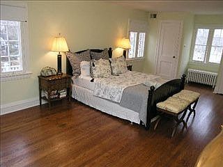 5th image of 4742 Grand Ave