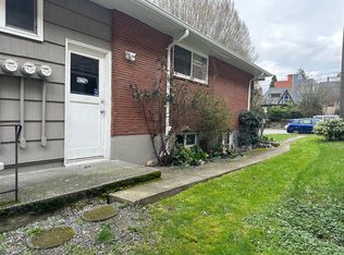 9225 35th Ave SW #1/2, Seattle, WA 98126