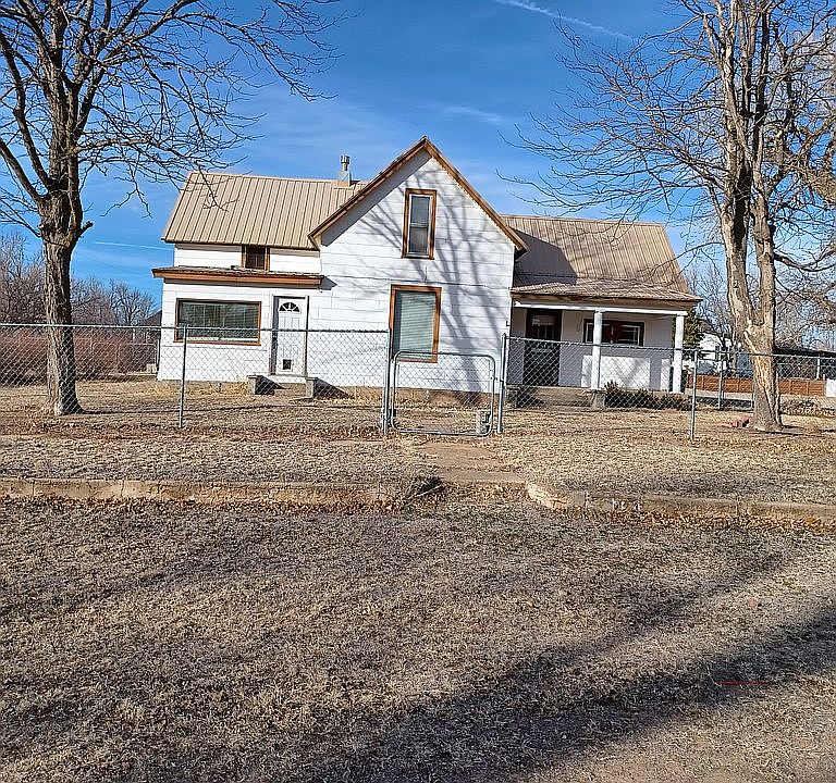 410 E. Poplar front view