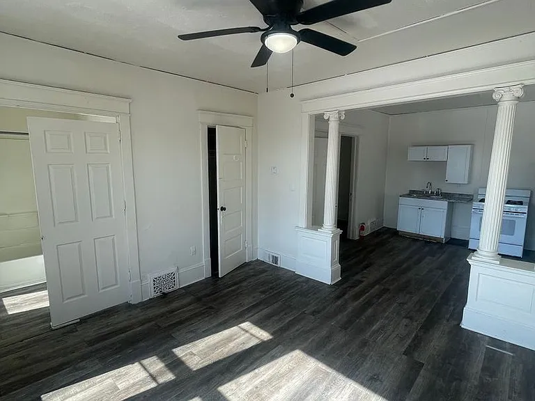 918-920 W Windlake Ave. (4 Unit) — Photo 6