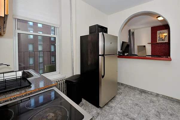 Rented by Furnished Habitat | media 23