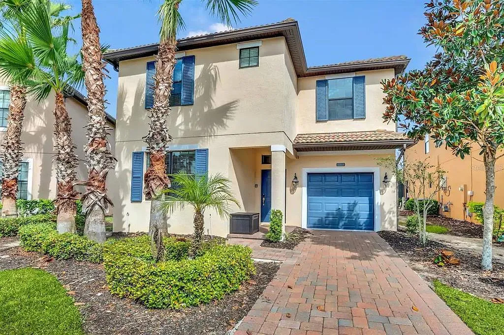 6 bed, 5.0 bath, 3404 sqft, $4,200 — Photo 1