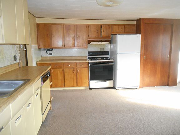 3rd image of 29 Howard St