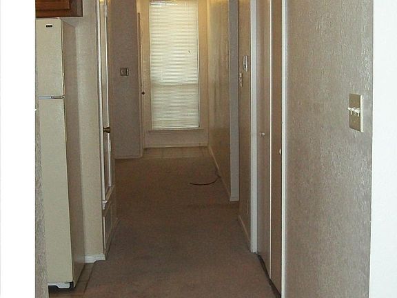 2nd image of 10536 Shadywood Dr