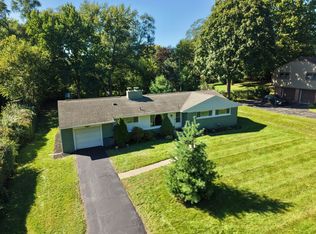 2716 Colonial Way, Bloomfield Hills, MI 48304