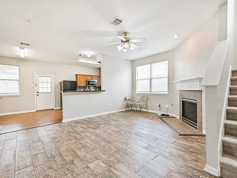 4714 Montclair Hill Ln — Photo 10