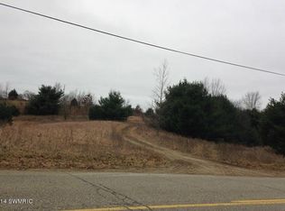 20 109th Ave, Plainwell, MI 49080