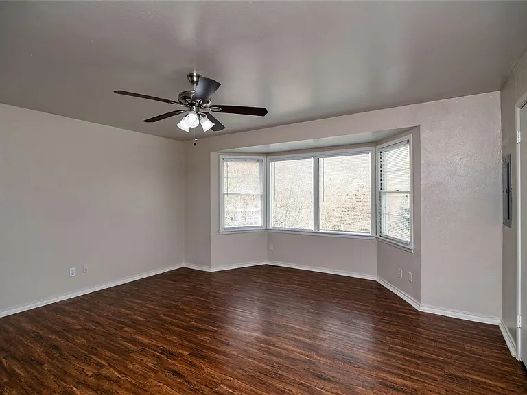 1604 Weiler Blvd — Photo 11