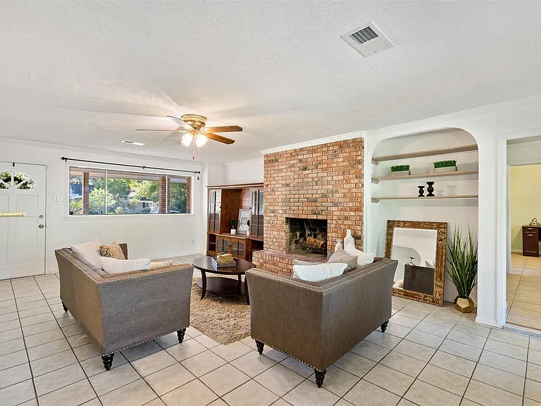 9214 Bronco Dr — Photo 10