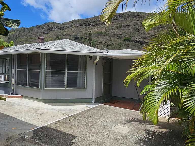 441 Kuliouou Rd #D — Photo 24
