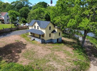 389 Main St, Converse, SC 29329