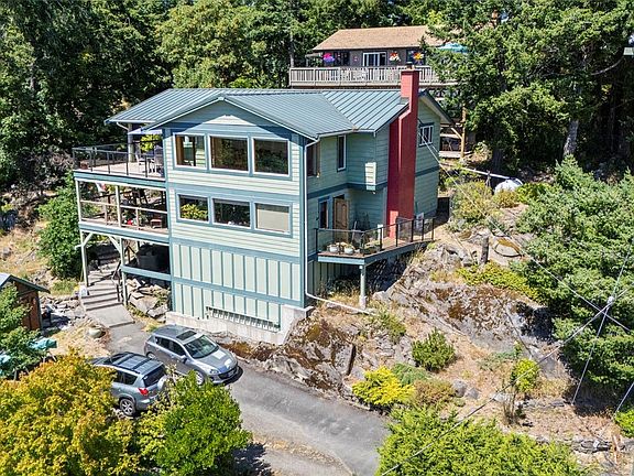 3rd image of 3705 Signal Hill Rd