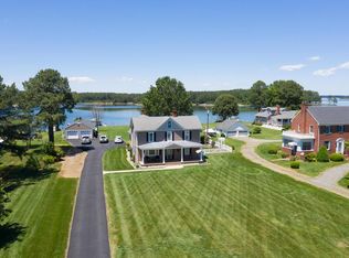 2933 Harryhogan Rd, Callao, VA 22435