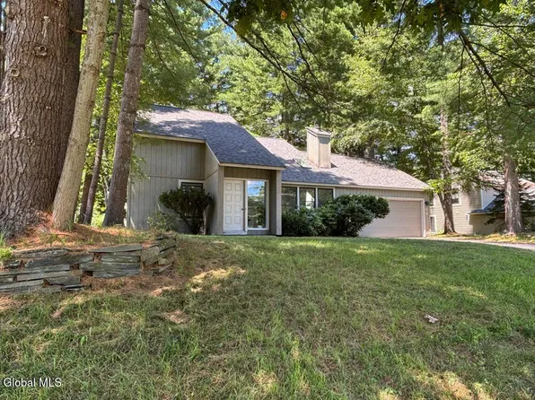 66 Meadow Rue Place, Malta, NY 12020