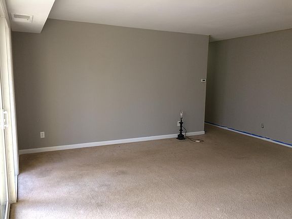 4th image of 3945 Lyndhurst Dr