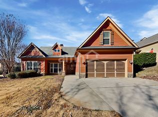 3172 Little Bear Ln, Buford, GA 30519