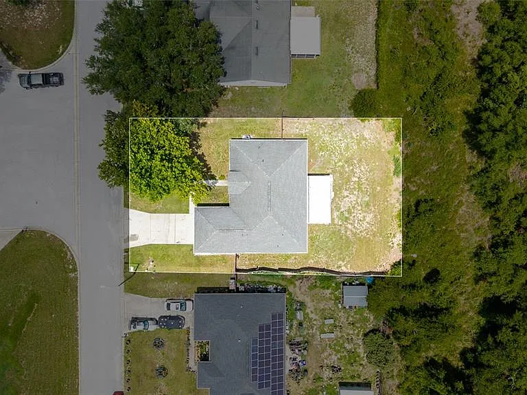148 Country Lakes Cir — Photo 16