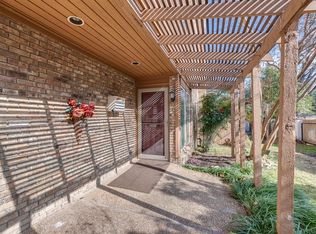 1909 Clover Ln, Fort Worth, TX 76107