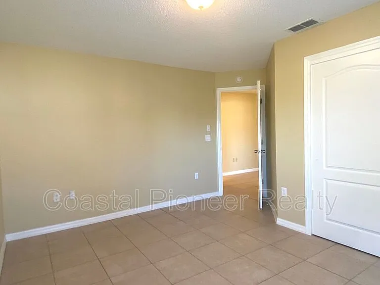 5156 Florentine Ct — Photo 17
