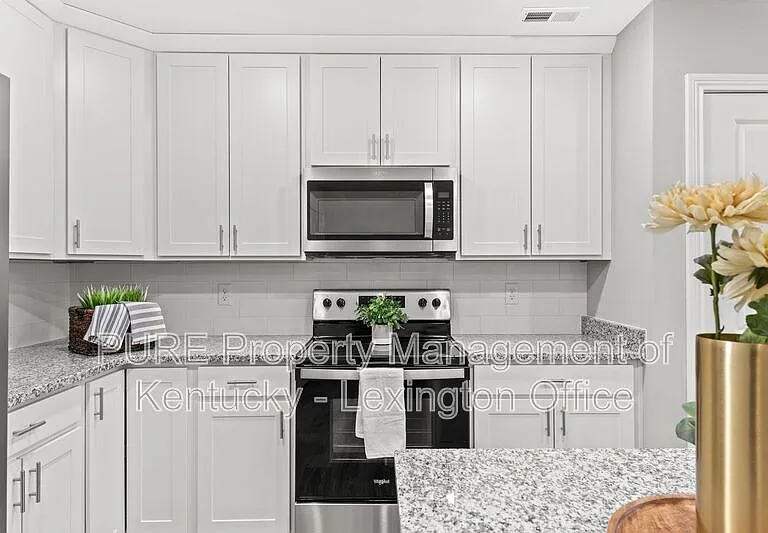 1090 Judah Bear Blvd — Photo 10